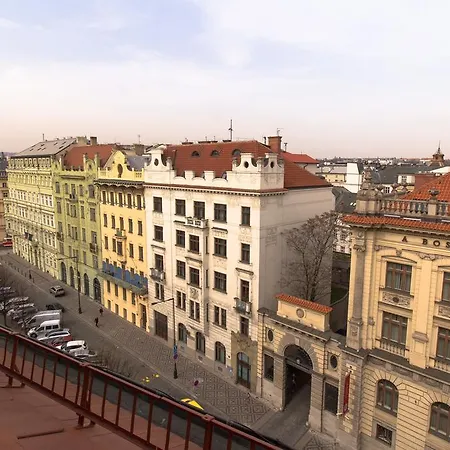 Apartment Supercentral With View Prague